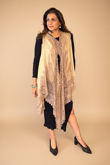 Sable Lace Shrug ( Free Size )