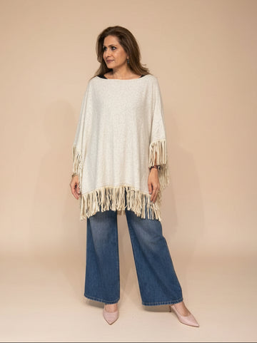 Relaxed Knit Poncho (Free Size)